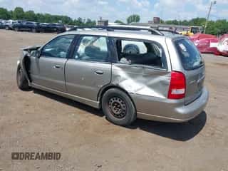 2003 Saturn LW z VIN 1G8JU84F33Y513426, wystawiony jako IAAI lot #42849518 z przebiegiem 111 842 mil mil oraz . Historia ofert i sprzedaży dostępna na DreamBid. Obrazek 3.