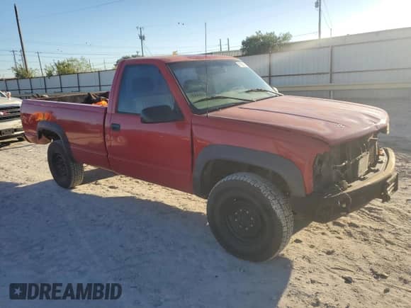 2000 Chevrolet Silverado 2500 с VIN 1GCGK24R5YR172741, выставлен на аукционе Copart как лот 71924014 с пробегом 230 680 миль миль и Списание • Salvage title. История ставок и продаж доступна на DreamBid. Изображение 4.