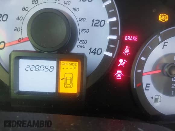 2014 Honda Pilot EX with VIN 5FNYF3H46EB024208, listed as a IAAI auction lot 42352992 with 228,058 mi miles and . Bid and sale history available at DreamBid. Image 14.
