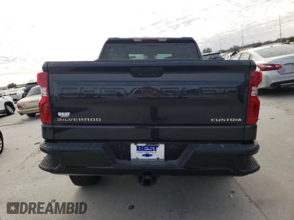 2024 Chevrolet Silverado 1500 Custom Trail Boss z VIN 3GCPDCEK8RG398601, wystawiony jako Copart lot #88468505 z przebiegiem 933 mil mil oraz Szkoda całkowita • Salvage title. Historia ofert i sprzedaży dostępna na DreamBid. Obrazek 6.
