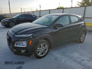 2020 Hyundai Kona SE с VIN KM8K1CAA3LU437885, выставлен на аукционе Copart как лот 64771025 с пробегом 57 244 миль миль и Списание • Salvage title. История ставок и продаж доступна на DreamBid. Изображение 1.