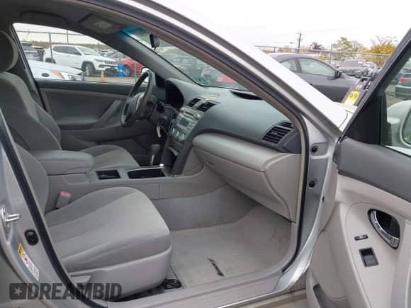 2007 Toyota Camry LE с VIN 4T1BE46K57U012511, выставлен на аукционе IAAI как лот 43557373 с пробегом 123 798 миль миль и . История ставок и продаж доступна на DreamBid. Изображение 5.