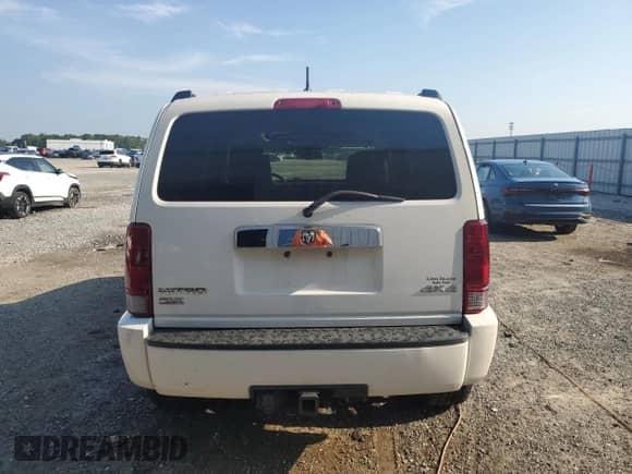 2007 Dodge Nitro SLT with VIN 1D8GU58K47W735000, listed as a Copart auction lot 69184345 with 157,753 mi miles and Salvage title. Bid and sale history available at DreamBid. Image 6.