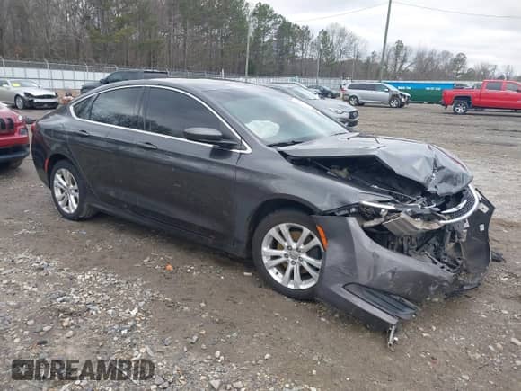2016 Chrysler 200 Touring z VIN 1C3CCCFB1GN182615, wystawiony jako IAAI lot #41258895 z przebiegiem 146 748 mil mil oraz . Historia ofert i sprzedaży dostępna na DreamBid. Obrazek 1.