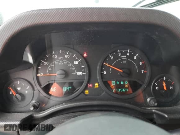 2008 Jeep Wrangler Unlimited X с VIN 1J4GB39128L634596, выставлен на аукционе Copart как лот 62750035 с пробегом 273 564 миль миль и Списание • Salvage title. История ставок и продаж доступна на DreamBid. Изображение 9.