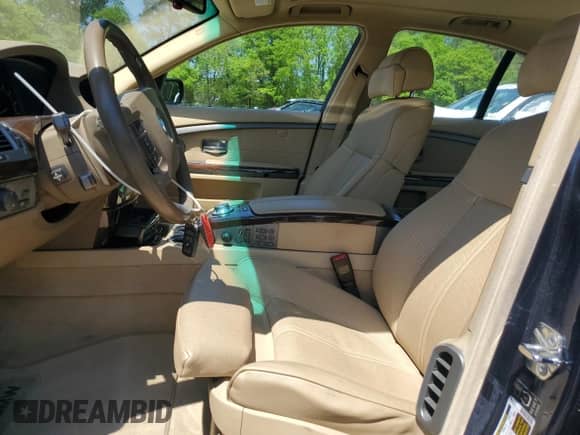 2005 BMW 7 Series with VIN WBAGL63545DP76208, listed as a Copart auction lot 52382445 with 111,378 mi miles and Clean title. Bid and sale history available at DreamBid. Image 7.