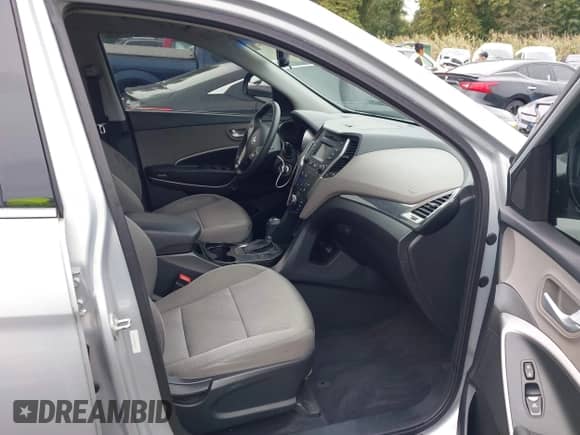 2016 Hyundai Santa Fe с VIN 5XYZUDLB5GG325764, выставлен на аукционе IAAI как лот 43439209 с пробегом 66 979 миль миль и . История ставок и продаж доступна на DreamBid. Изображение 5.