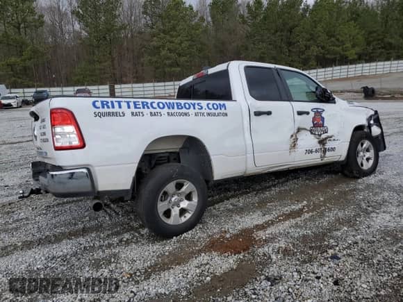 2023 Ram 1500 Big Horn z VIN 1C6RREBG1PN693654, wystawiony jako Copart lot #47436305 z przebiegiem 53 337 mil mil oraz Szkoda całkowita • Salvage title. Historia ofert i sprzedaży dostępna na DreamBid. Obrazek 3.