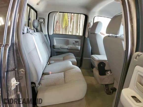 2007 Dodge Dakota SLT с VIN 1D7HE48K87S253511, выставлен на аукционе Copart как лот 60333275 с пробегом 135 574 миль миль и Списание • Salvage title. История ставок и продаж доступна на DreamBid. Изображение 10.