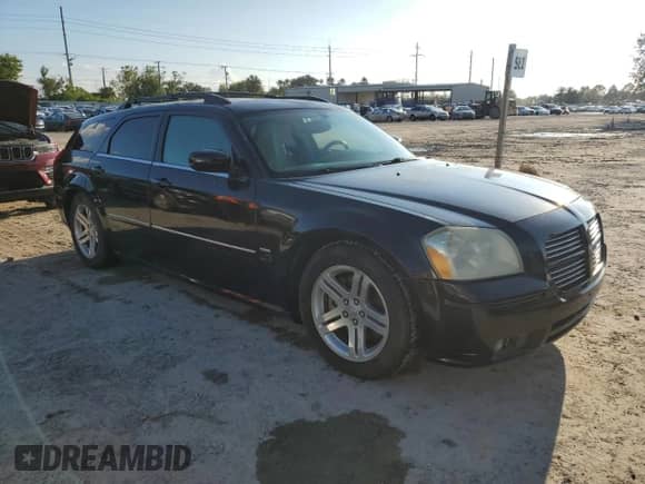 2005 Dodge Magnum RT with VIN 2D8GV58275H622599, listed as a Copart auction lot 73849524 with Not provided miles and Salvage title. Bid and sale history available at DreamBid. Image 4.