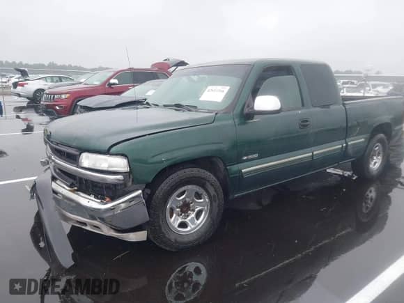 2002 Chevrolet Silverado 1500 LS с VIN 2GCEC19V321212013, выставлен на аукционе IAAI как лот 42933316 с пробегом 398 922 миль миль и . История ставок и продаж доступна на DreamBid. Изображение 2.