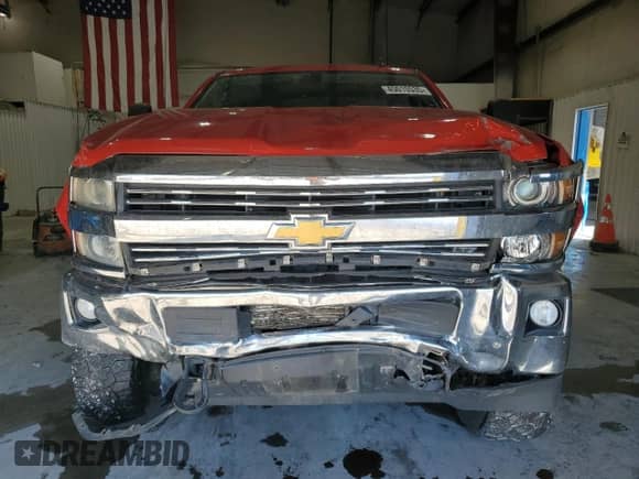 2015 Chevrolet Silverado 3500HD LTZ with VIN 1GC4K0C87FF117061, listed as a Copart auction lot 45010535 with 242,759 mi miles and Salvage title. Bid and sale history available at DreamBid. Image 5.