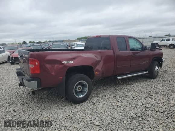 2013 Chevrolet Silverado 3500HD LTZ с VIN 1GC5K0C85DZ323012, выставлен на аукционе Copart как лот 57139605 с пробегом 187 362 миль миль и На запчасти • Non repairable. История ставок и продаж доступна на DreamBid. Изображение 3.