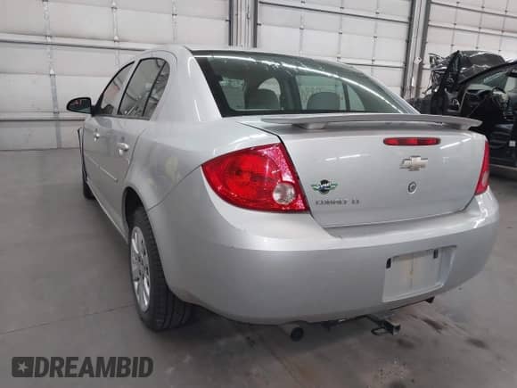 2010 Chevrolet Cobalt 1LT with VIN 1G1AD5F52A7183234, listed as a IAAI auction lot 42572980 with Not provided miles and . Bid and sale history available at DreamBid. Image 3.