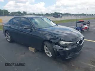 2013 BMW 3 Series 328i с VIN WBA3A5C56DF359285, выставлен на аукционе IAAI как лот 42557078 с пробегом 149 907 миль миль и . История ставок и продаж доступна на DreamBid. Изображение 1.