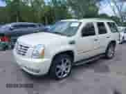 2010 Cadillac Escalade with VIN 1GYUKEEJ2AR223576, listed as a IAAI auction lot 41963033 with 141,190 mi miles and . Bid and sale history available at DreamBid. Image 2.