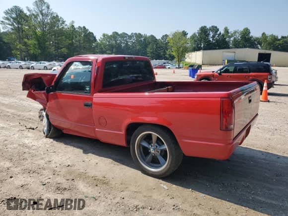 1996 GMC Sierra 1500 с VIN 1GTEC14R1TZ524074, выставлен на аукционе Copart как лот 62383275 с пробегом 420 358 миль миль и Списание • Salvage title. История ставок и продаж доступна на DreamBid. Изображение 2.