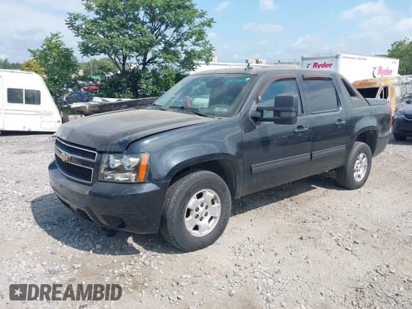 2010 Chevrolet Avalanche LS with VIN 3GNVKEE06AG120699, listed as a IAAI auction lot 42970063 with 174,015 mi miles and . Bid and sale history available at DreamBid. Image 2.