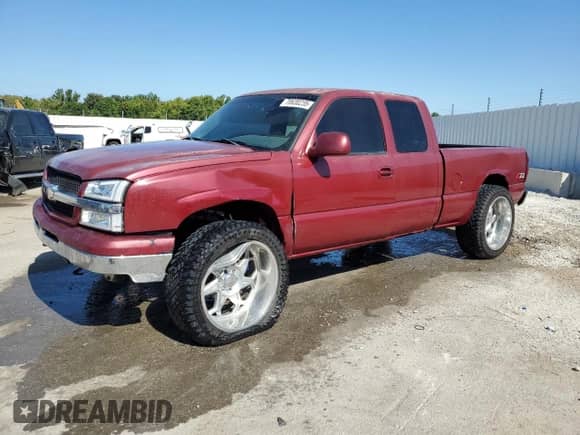 2004 Chevrolet Silverado 1500 LT с VIN 1GCEK19T54E281708, выставлен на аукционе Copart как лот 70630235 с пробегом 230 143 миль миль и На запчасти • Non repairable. История ставок и продаж доступна на DreamBid. Изображение 1.