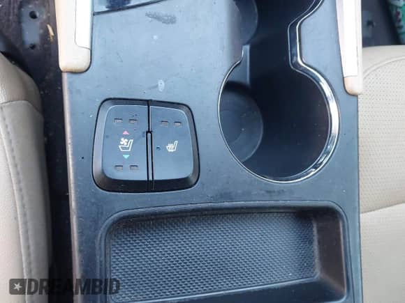 2014 Hyundai Sonata Limited with VIN 5NPEC4AB6EH936123, listed as a IAAI auction lot 42561838 with 85,366 mi miles and . Bid and sale history available at DreamBid. Image 12.