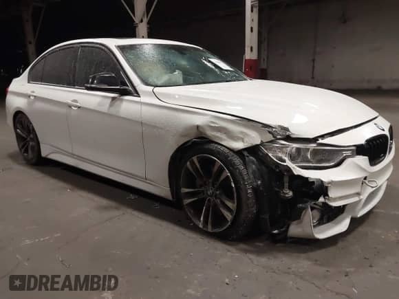 2013 BMW 3 Series 335i с VIN WBA3A9G50DNP37947, выставлен на аукционе IAAI как лот 41568877 с пробегом 82 467 миль миль и . История ставок и продаж доступна на DreamBid. Изображение 1.