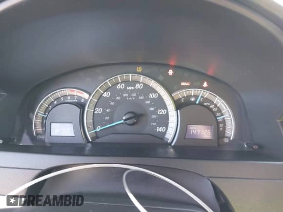 2013 Toyota Camry L с VIN 4T1BF1FK8DU641302, выставлен на аукционе IAAI как лот 43193288 с пробегом 147 126 миль миль и . История ставок и продаж доступна на DreamBid. Изображение 7.