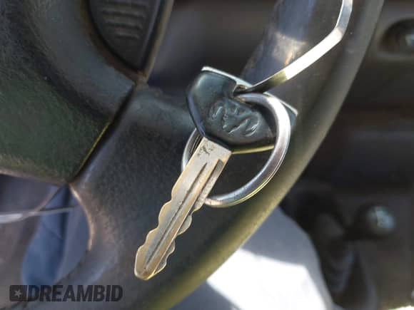 1998 Dodge 1500 с VIN 3B7HF12Z9WM292384, выставлен на аукционе IAAI как лот 42636781 с пробегом 168 397 миль миль и . История ставок и продаж доступна на DreamBid. Изображение 11.