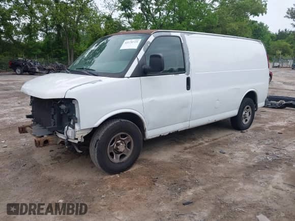 2006 Chevrolet Express Cargo с VIN 1GCFG15X261206862, выставлен на аукционе IAAI как лот 42170725 с пробегом 327 261 миль миль и . История ставок и продаж доступна на DreamBid. Изображение 18.