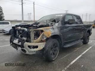 2022 Ram 1500 Rebel z VIN 1C6SRFLM4NN185865, wystawiony jako Copart lot #43079165 z przebiegiem Nie podano mil oraz Szkoda całkowita • Salvage title. Historia ofert i sprzedaży dostępna na DreamBid. Obrazek 1.
