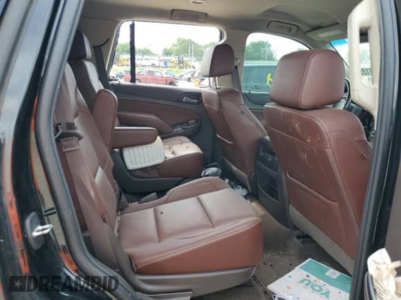 2018 Chevrolet Tahoe Premier z VIN 1GNSKCKJ4JR393712, wystawiony jako Copart lot #66136135 z przebiegiem Nie podano mil oraz Szkoda całkowita • Salvage title. Historia ofert i sprzedaży dostępna na DreamBid. Obrazek 10.