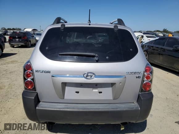 2005 Hyundai Tucson GLS с VIN KM8JN12D15U086507, выставлен на аукционе Copart как лот 81055335 с пробегом 212 914 миль миль и Чистый • Clean title. История ставок и продаж доступна на DreamBid. Изображение 6.