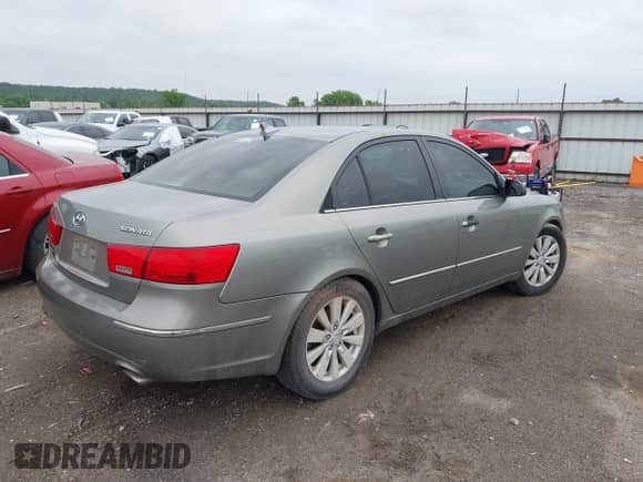 2010 Hyundai Sonata Limited с VIN 5NPEU4AF4AH575825, выставлен на аукционе IAAI как лот 42245763 с пробегом Не указан миль и . История ставок и продаж доступна на DreamBid. Изображение 4.