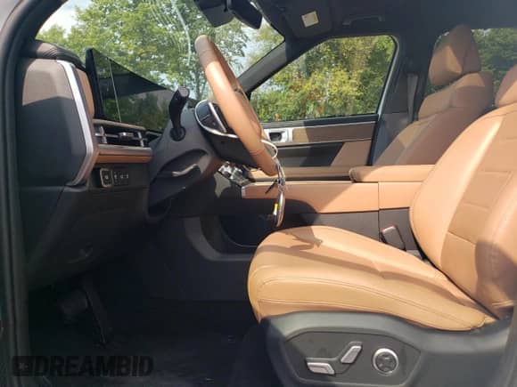 2025 Hyundai Santa Fe Limited с VIN 5NMP3DG13SH043309, выставлен на аукционе Copart как лот 69197475 с пробегом 6 137 миль миль и Списание • Salvage title. История ставок и продаж доступна на DreamBid. Изображение 7.
