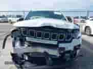 2025 Jeep Compass Sport z VIN 3C4NJDAN9ST516030, wystawiony jako IAAI lot #41471666 z przebiegiem 2 094 mil mil oraz . Historia ofert i sprzedaży dostępna na DreamBid. Obrazek 6.