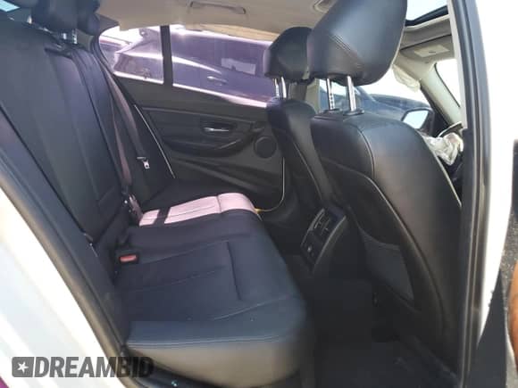 2013 BMW 3 Series 328i xDrive with VIN WBA3B3C50DF542473, listed as a Copart auction lot 69501165 with 136,590 mi miles and Salvage title. Bid and sale history available at DreamBid. Image 10.