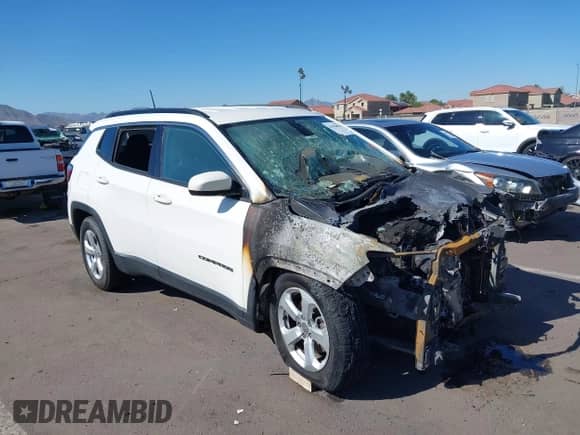 2018 Jeep Compass Latitude с VIN 3C4NJDBB1JT455503, выставлен на аукционе IAAI как лот 43194878 с пробегом Не указан миль и . История ставок и продаж доступна на DreamBid. Изображение 1.