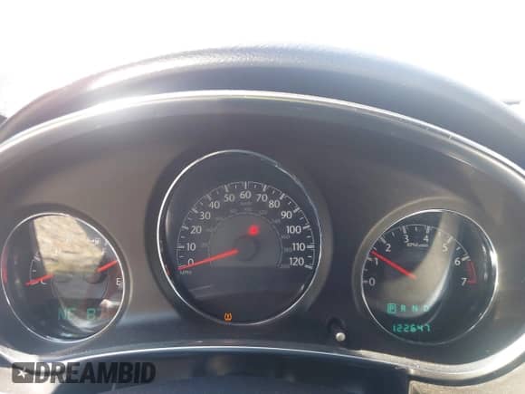 2014 Chrysler 200 Touring z VIN 1C3CCBBG4EN178616, wystawiony jako IAAI lot #42997195 z przebiegiem 122 647 mil mil oraz . Historia ofert i sprzedaży dostępna na DreamBid. Obrazek 7.