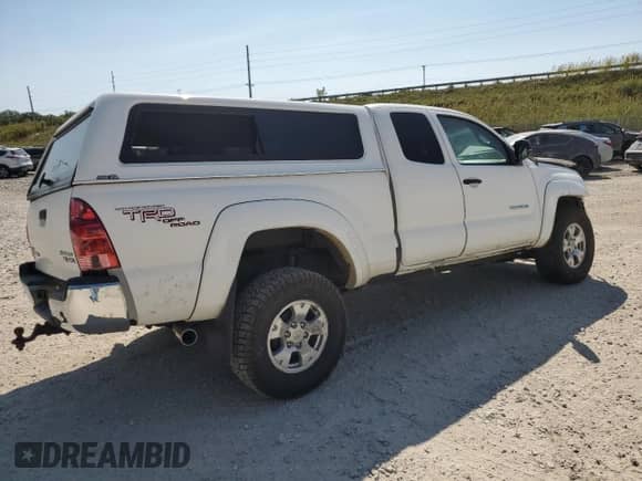 2006 Toyota Tacoma PreRunner с VIN 5TETU62N26Z155901, выставлен на аукционе Copart как лот 71446455 с пробегом 111 328 миль миль и Списание • Salvage title. История ставок и продаж доступна на DreamBid. Изображение 3.