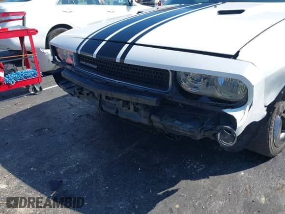 2013 Dodge Challenger SXT с VIN 2C3CDYAG0DH511936, выставлен на аукционе IAAI как лот 43316730 с пробегом 173 412 миль миль и . История ставок и продаж доступна на DreamBid. Изображение 6.