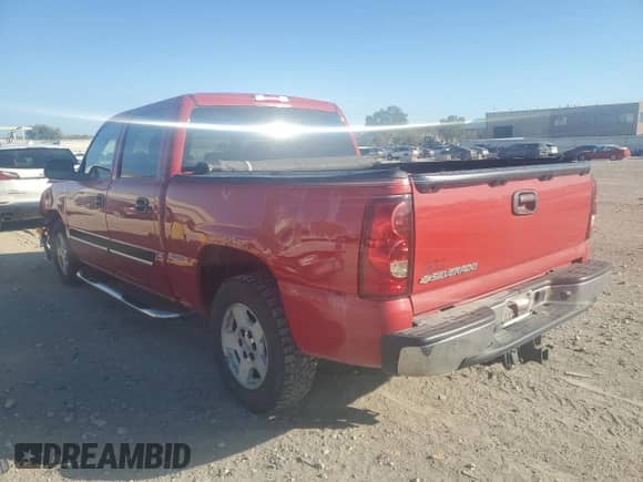 2006 Chevrolet Silverado 1500 LT1 с VIN 2GCEC13Z061272431, выставлен на аукционе Copart как лот 86782395 с пробегом 339 887 миль миль и Списание • Salvage title. История ставок и продаж доступна на DreamBid. Изображение 2.