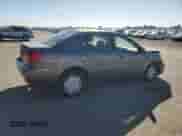 2005 Toyota Corolla LE с VIN 1NXBR32E35Z453940, выставлен на аукционе Copart как лот 82248645 с пробегом 206 990 миль миль и Списание • Salvage title. История ставок и продаж доступна на DreamBid. Изображение 3.