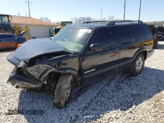 2003 Chevrolet Blazer LS with VIN 1GNDT13X33K185443, listed as a Copart auction lot 52112355 with 97,785 mi miles and Salvage title. Bid and sale history available at DreamBid. Image 1.