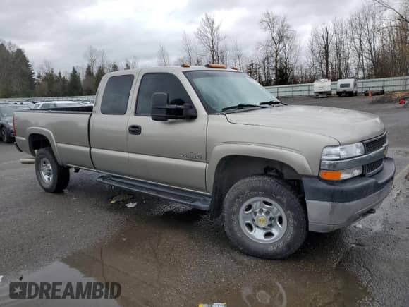 2001 Chevrolet Silverado 2500HD LS with VIN 1GCHC29151E342520, listed as a Copart auction lot 84486544 with 160,886 mi miles and Salvage title. Bid and sale history available at DreamBid. Image 4.