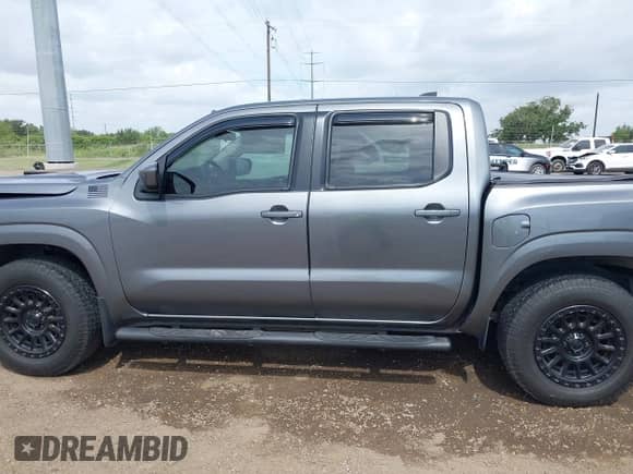 2024 Nissan Frontier SV с VIN 1N6ED1EJ1RN618717, выставлен на аукционе IAAI как лот 42727873 с пробегом 22 027 миль миль и . История ставок и продаж доступна на DreamBid. Изображение 14.