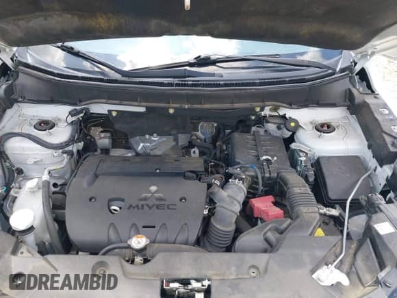 2021 Mitsubishi Outlander ES z VIN JA4ARUAUXMU019523, wystawiony jako IAAI lot #42336090 z przebiegiem 62 633 mil mil oraz . Historia ofert i sprzedaży dostępna na DreamBid. Obrazek 10.