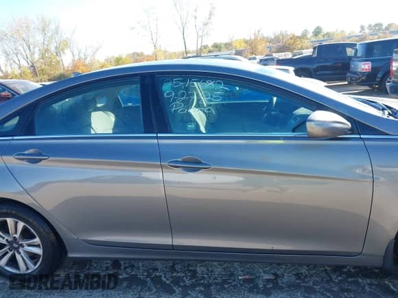 2013 Hyundai Sonata GLS with VIN 5NPEB4AC9DH807285, listed as a IAAI auction lot 43434603 with 138,364 mi miles and . Bid and sale history available at DreamBid. Image 14.