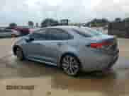 2021 Toyota Corolla XSE z VIN 5YFT4MCE0MP091394, wystawiony jako Copart lot #67208695 z przebiegiem 53 829 mil mil oraz Czysty tytuł • Clean title. Historia ofert i sprzedaży dostępna na DreamBid. Obrazek 2.