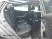 2011 Hyundai Elantra GLS z VIN KMHDH4AE3BU139543, wystawiony jako IAAI lot #42201869 z przebiegiem 140 685 mil mil oraz . Historia ofert i sprzedaży dostępna na DreamBid. Obrazek 8.