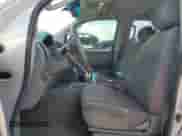 2006 Nissan Frontier LE z VIN 1N6AD07U56C438017, wystawiony jako Copart lot #55913605 z przebiegiem 175 564 mil mil oraz Szkoda całkowita • Salvage title. Historia ofert i sprzedaży dostępna na DreamBid. Obrazek 7.