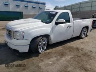 2013 GMC Sierra 1500 Work Truck с VIN 1GTN1TEX0DZ165042, выставлен на аукционе Copart как лот 54848375 с пробегом Не указан миль и Списание • Salvage title. История ставок и продаж доступна на DreamBid. Изображение 1.